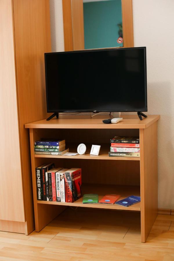 Studio Laura-Spacious Studio On The Main Beach Μακάρσκα Εξωτερικό φωτογραφία