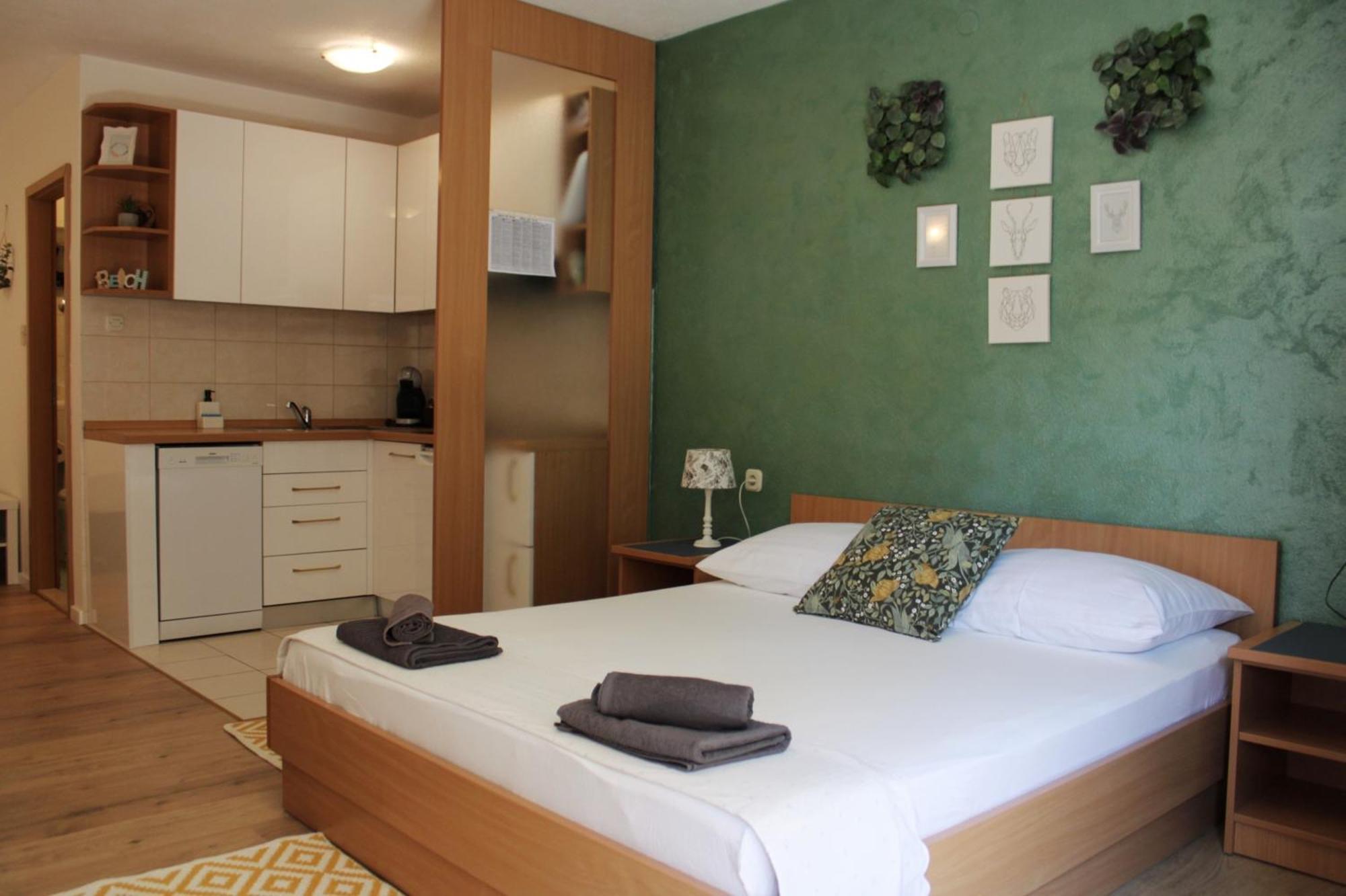 Studio Laura-Spacious Studio On The Main Beach Μακάρσκα Εξωτερικό φωτογραφία